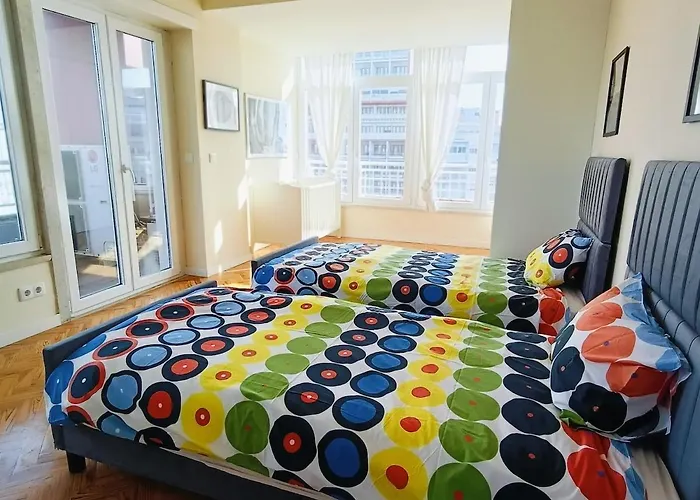 Duplex For 8 Apartmán Lisboa