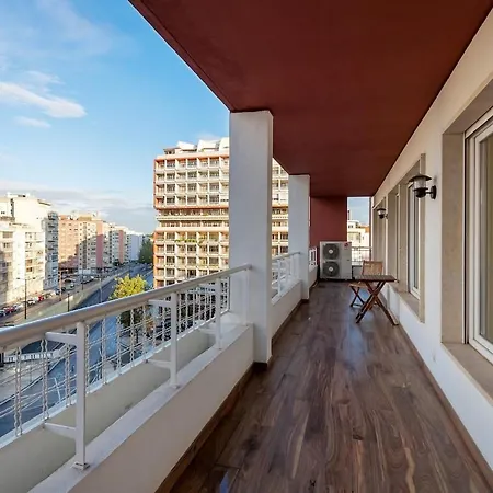 Duplex For 8 Lisbon