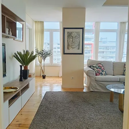 Duplex For 8 *