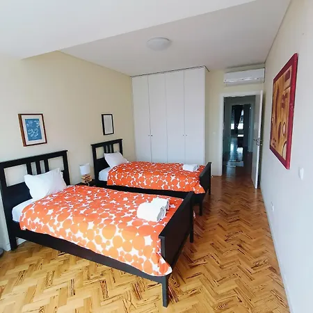 Duplex For 8 Apartament Lizbona