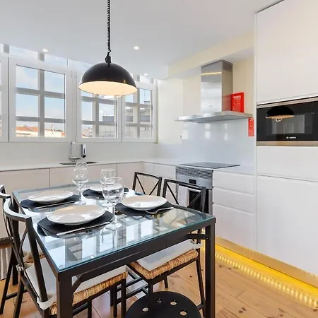 Apartment Duplex For 8 *